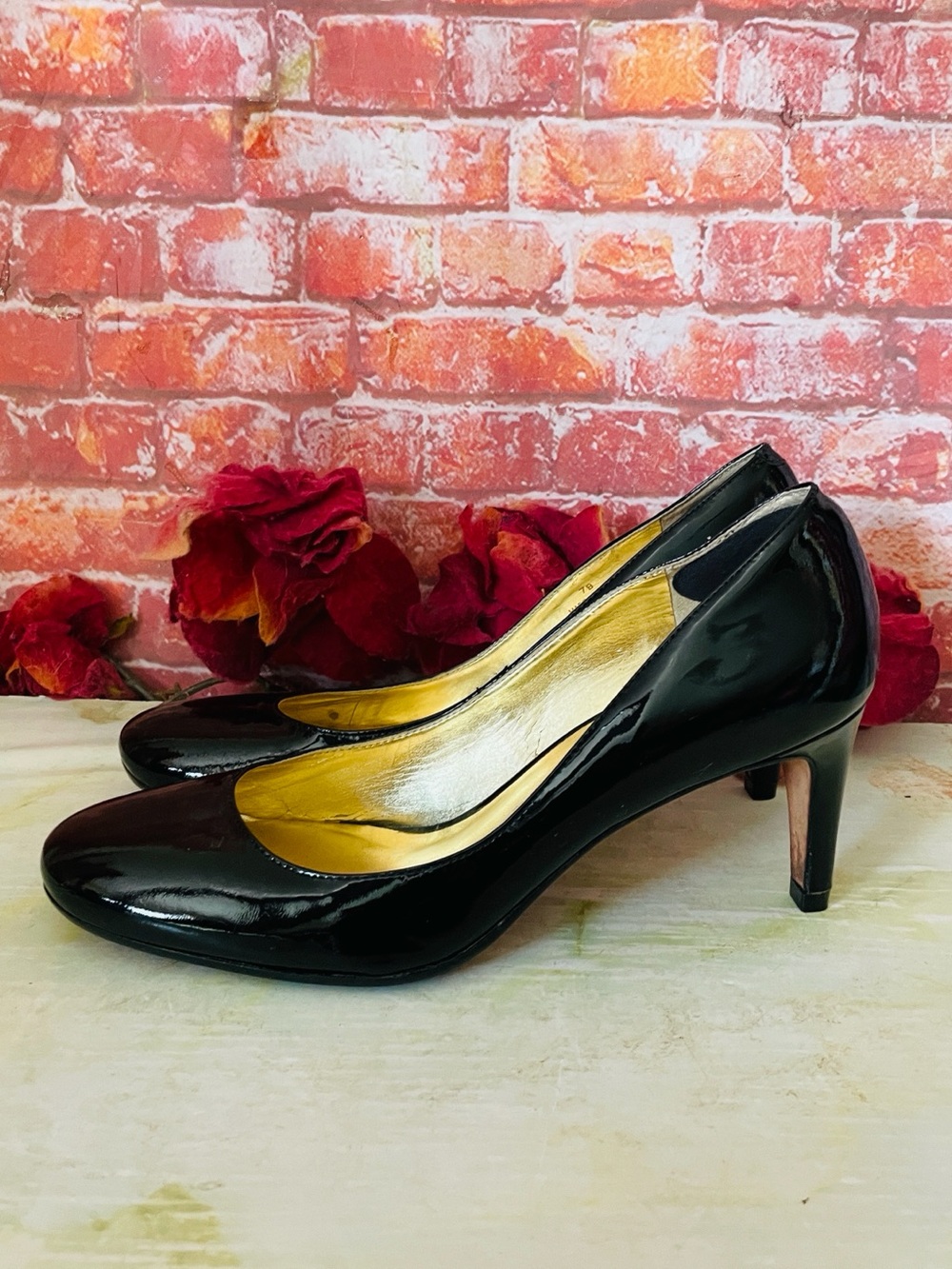 Vintage Talbots Black Patent Leather Round Toe Pumps